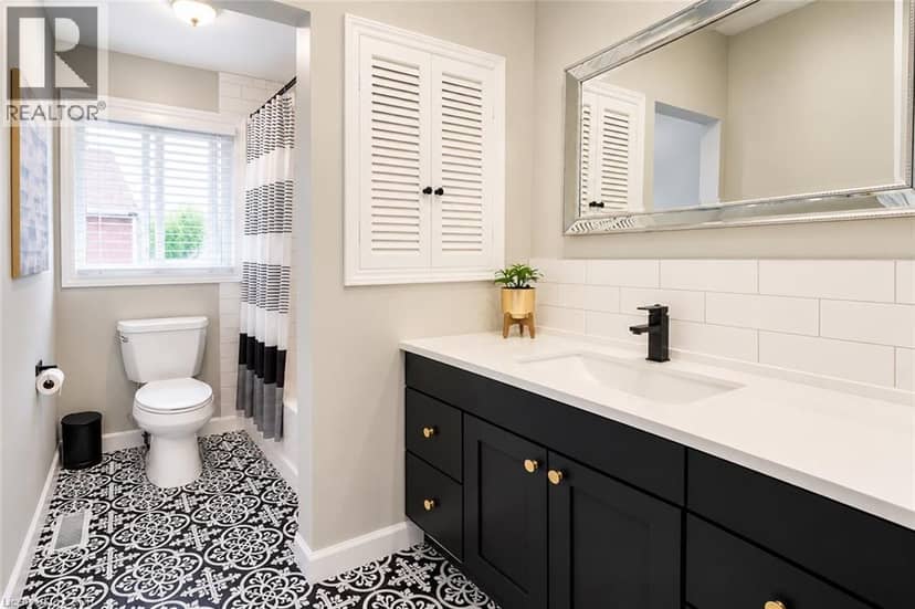 241 THORNER Drive — photo 16 of 25