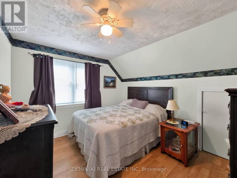 31 Quinn Crescent — photo 11 of 34