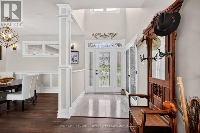 102 Heron Lane — photo 19 of 40