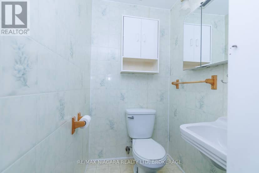 304 Jarvis Street — photo 17 of 24