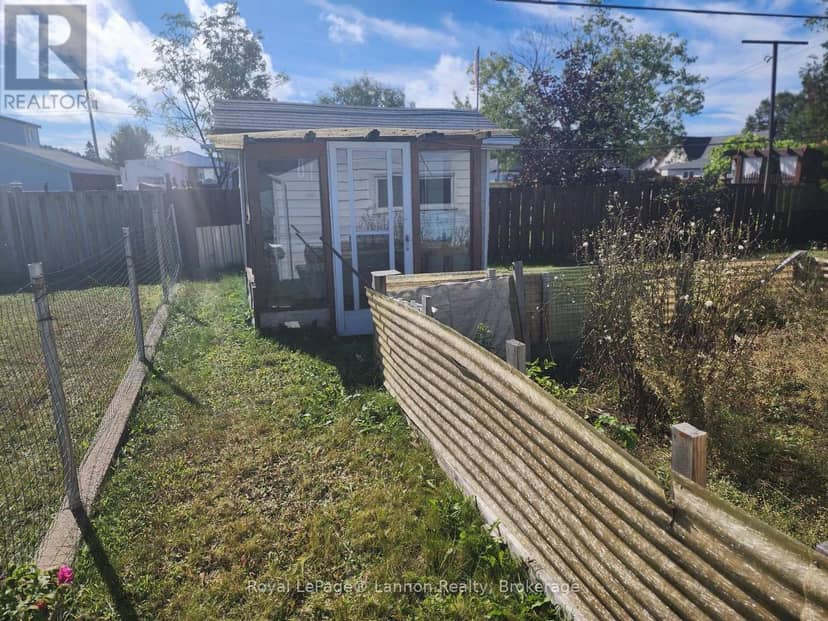 306 Walker Street E — photo 38 of 38