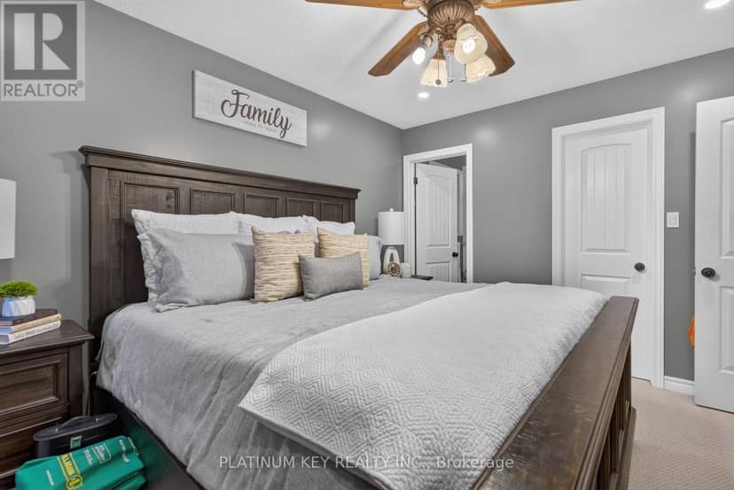 277 Thorne Drive — photo 13 of 40