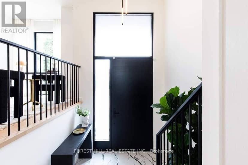 433B Deloraine Avenue, Toronto, photo 2