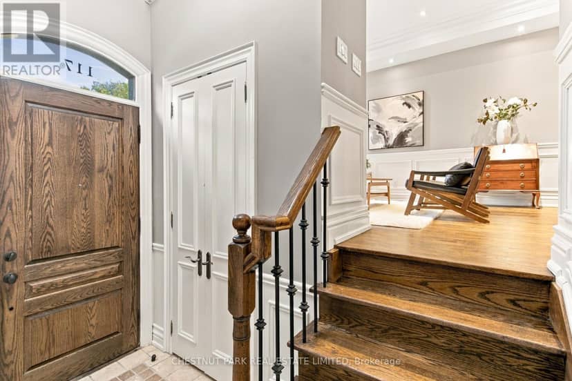 117 Glengarry Avenue, Toronto, photo 2
