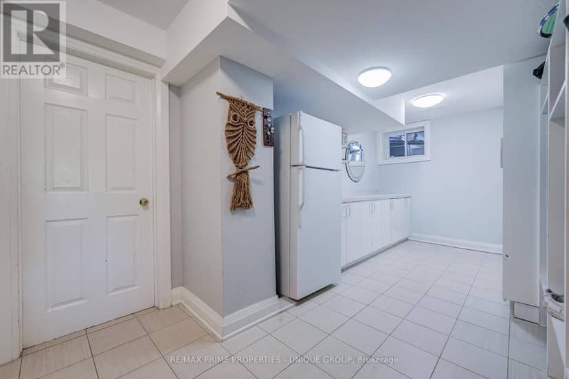24 Cedarbank Crescent — photo 38 of 40