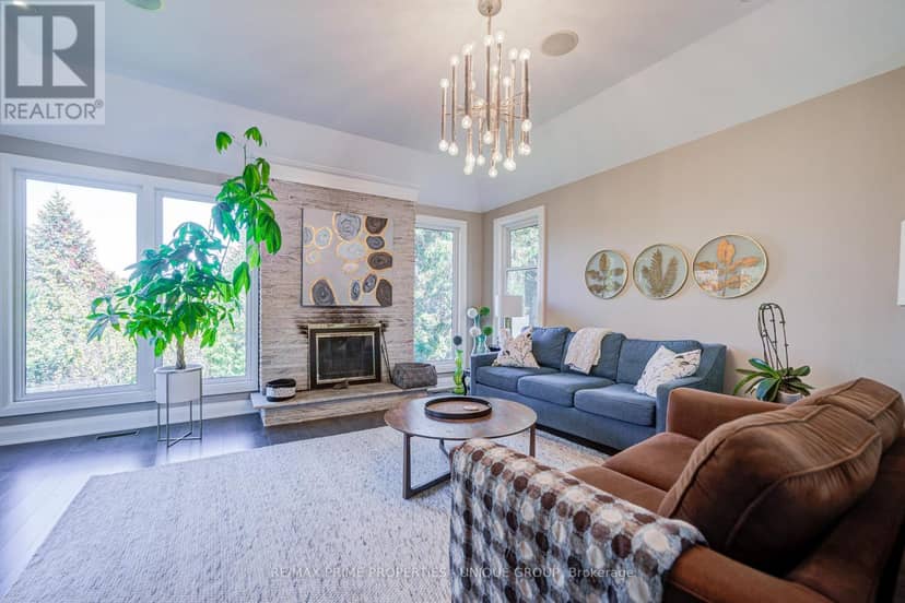24 Cedarbank Crescent, Toronto, photo 7