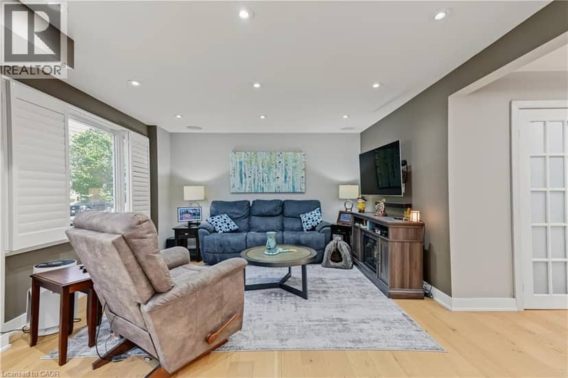 100 MONTROSE Avenue, Hamilton, photo 3