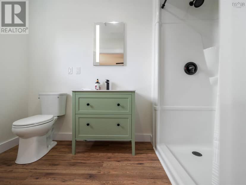 164 Oak Street — photo 15 of 27