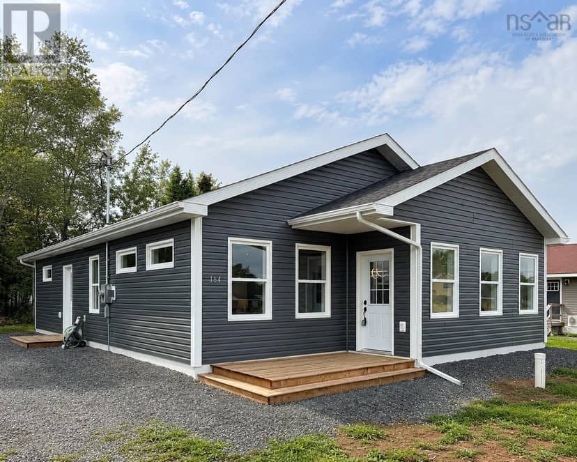 164 Oak Street, Pictou