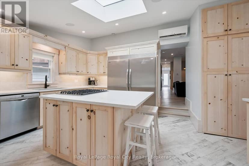 183 Elizabeth Street — photo 22 of 40