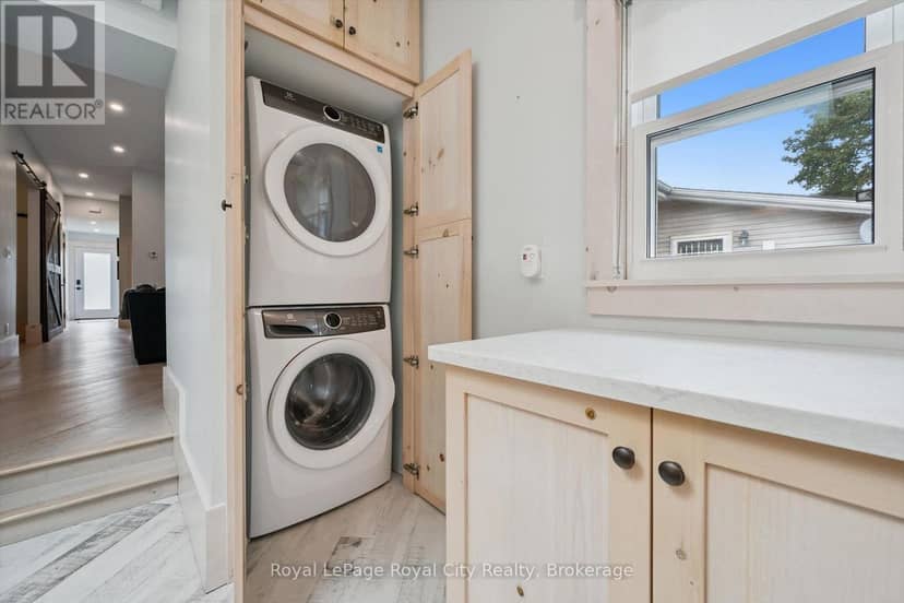 183 Elizabeth Street — photo 28 of 40
