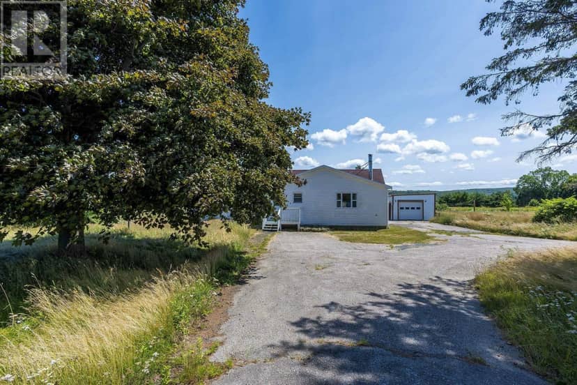 7496 1 Highway, Upper Granville, photo 2