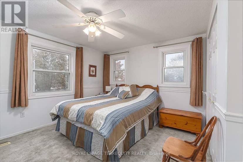 1 Wishbone Crescent — photo 19 of 28