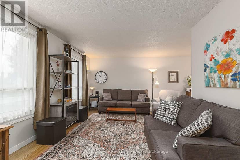 1 Wishbone Crescent, Ajax, photo 4
