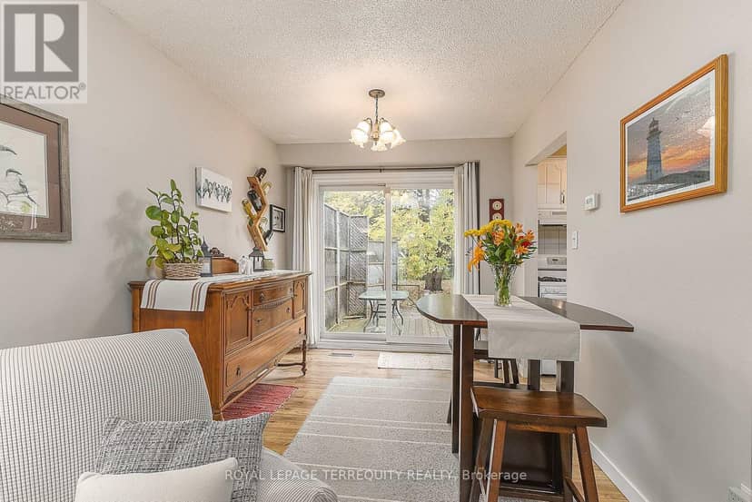 1 Wishbone Crescent, Ajax, photo 7