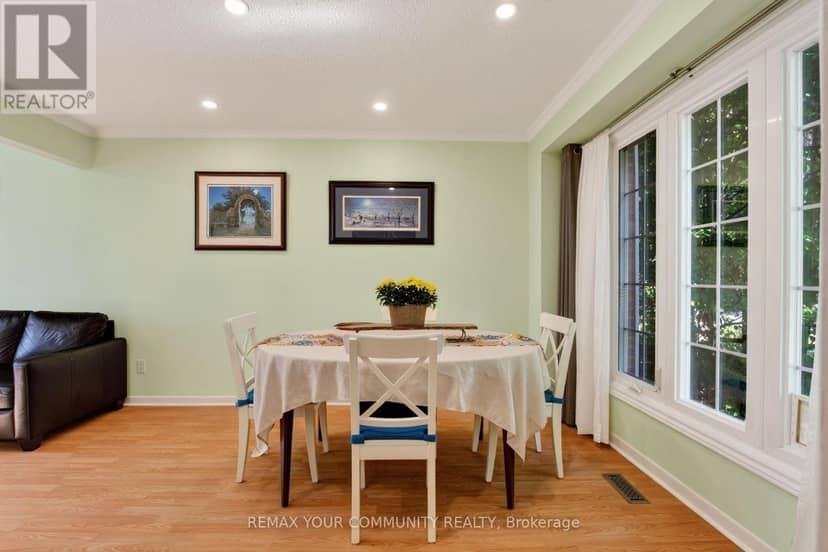 6 Stanbridge Court, Toronto, photo 3