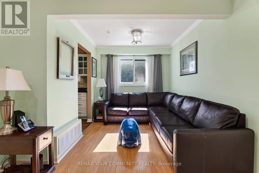 6 Stanbridge Court, Toronto, photo 4
