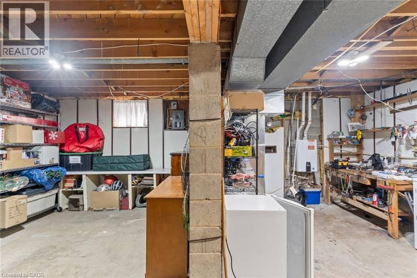 15 COLLIER Crescent — photo 26 of 40