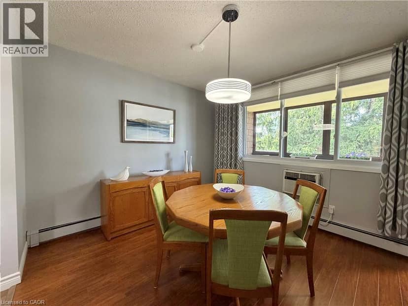 944 CALEDONIAN View Unit# 301 — photo 11 of 32
