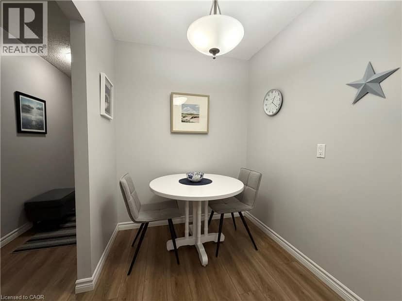 944 CALEDONIAN View Unit# 301 — photo 17 of 32