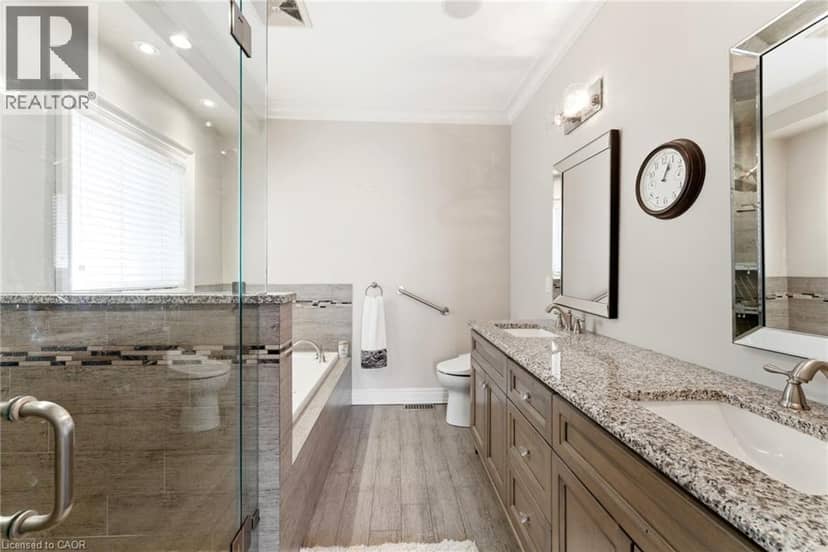 85 HILLCROFT Drive — photo 33 of 40