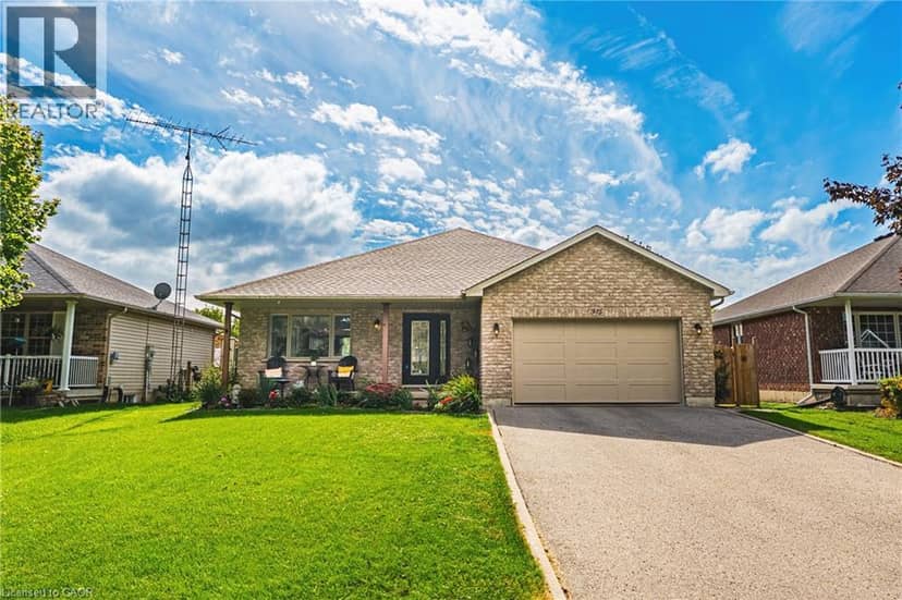 915 ST GEORGE Street, Port Dover