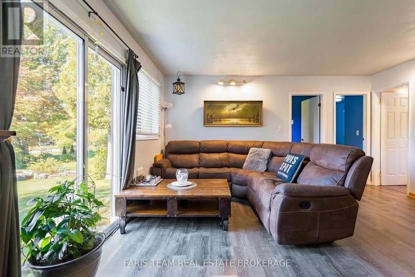 7 Couchiching Crescent — photo 11 of 29