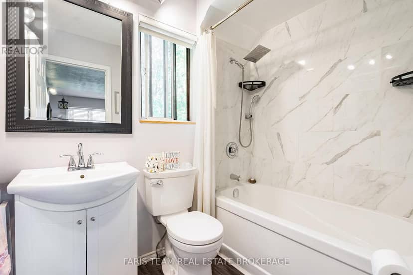 7 Couchiching Crescent — photo 15 of 29