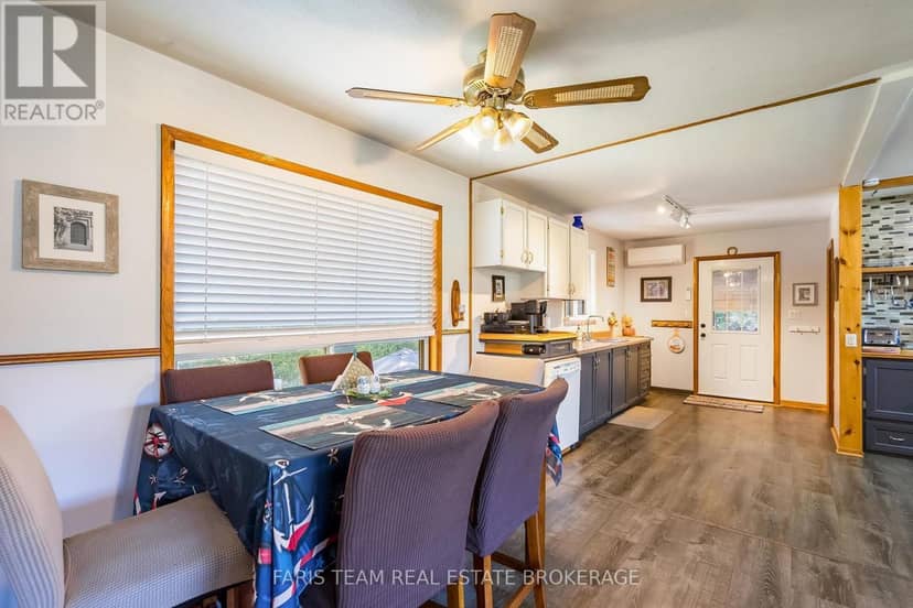7 Couchiching Crescent — photo 9 of 29