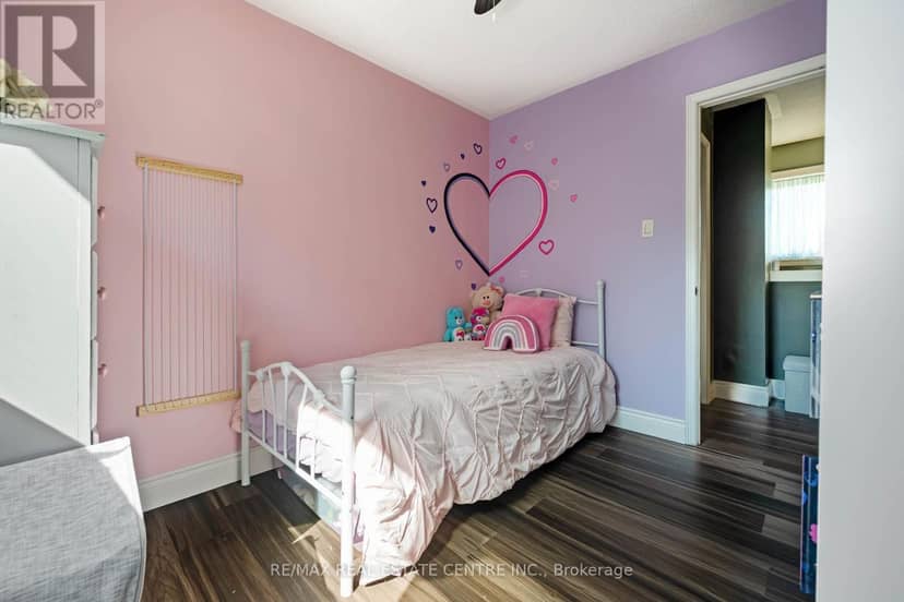 128 Elaine Drive — photo 22 of 40