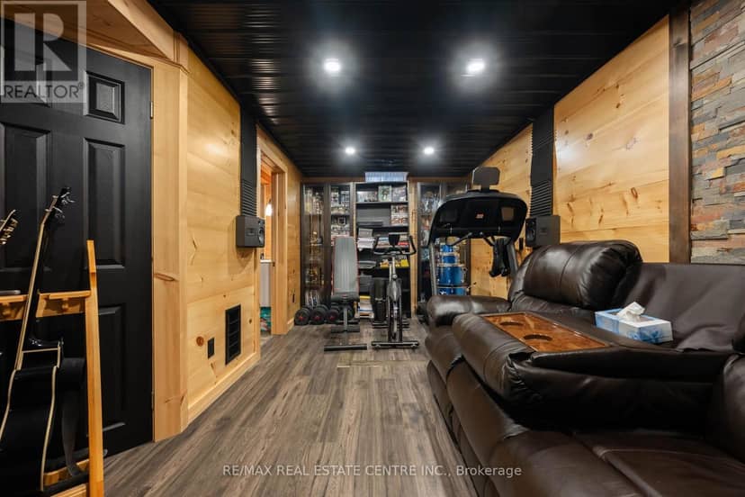 128 Elaine Drive — photo 30 of 40