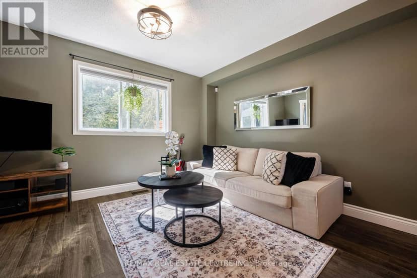 128 Elaine Drive — photo 9 of 40