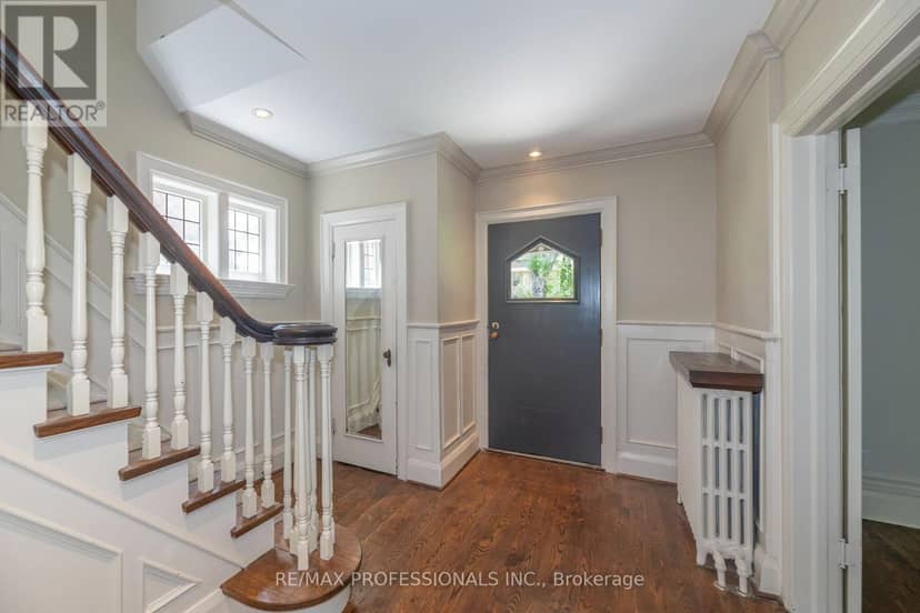 61 Grenview Boulevard N, Toronto, photo 2