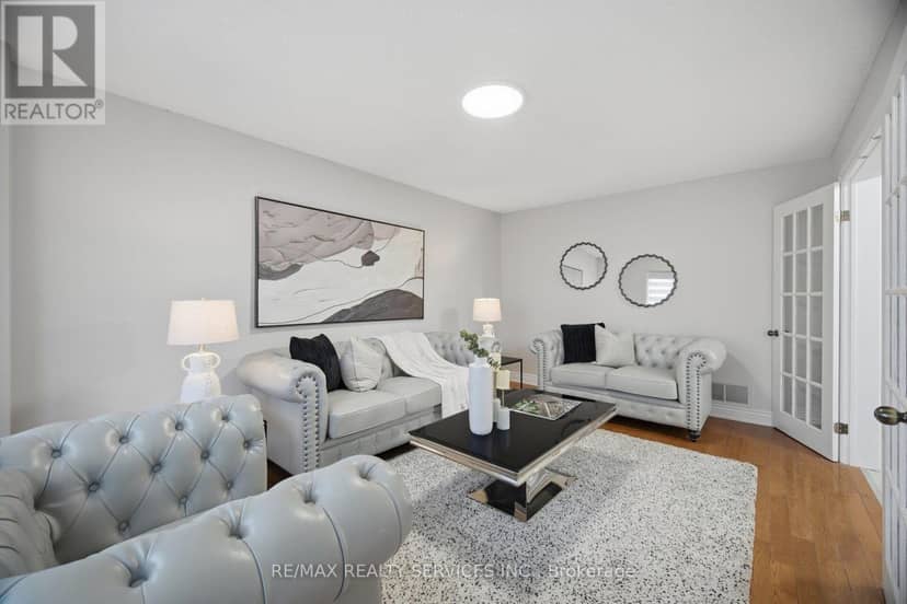 28 Corkett Drive, Brampton, photo 8