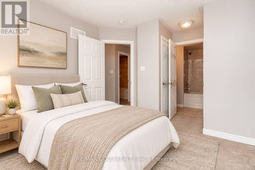 32 Rockman Crescent — photo 19 of 31