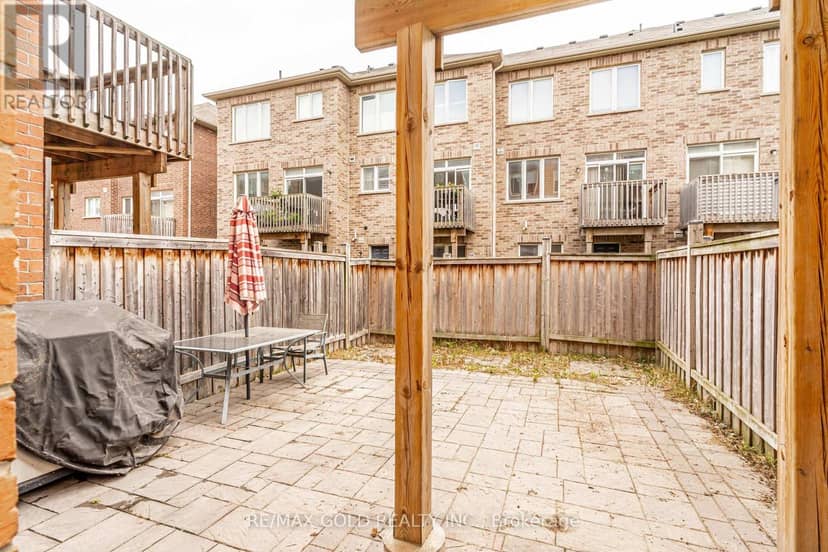 32 Rockman Crescent — photo 25 of 31