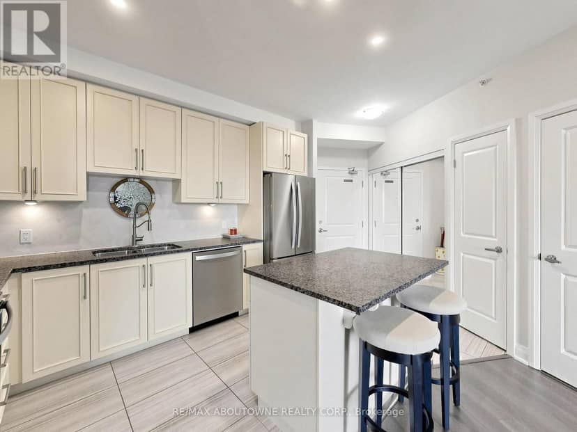 418 - 630 Sauve Street — photo 13 of 39