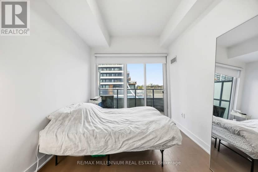 803 - 20 Shore Breeze Drive — photo 33 of 40