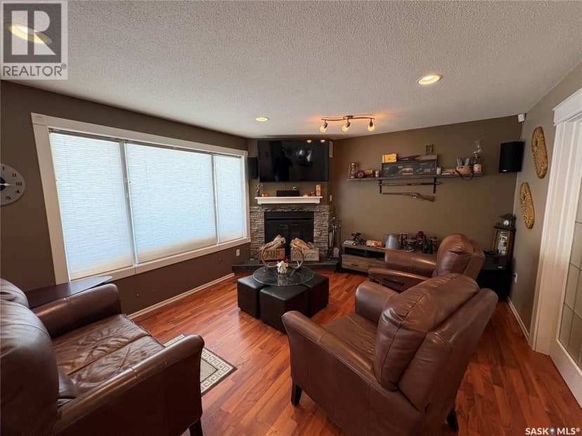 115 Lakeside DRIVE — photo 18 of 40