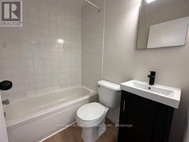 208 - 1172 Hamilton Road — photo 13 of 17