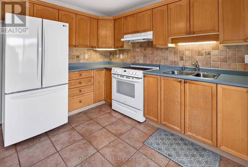354 Oak Street — photo 19 of 39