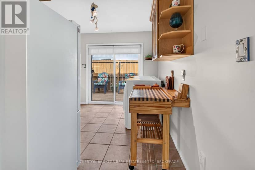 354 Oak Street — photo 23 of 39