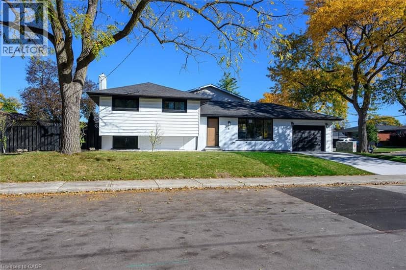 4 BERMUDA Court — photo 2 of 40