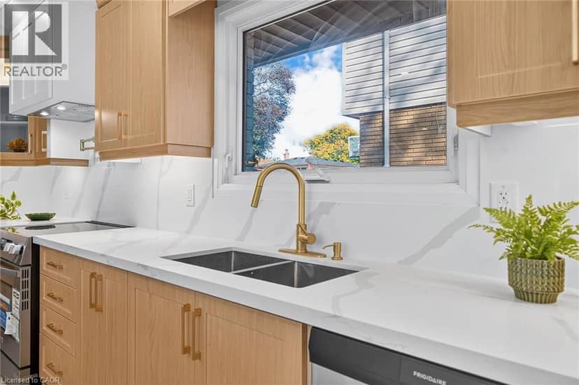 4 BERMUDA Court — photo 9 of 40