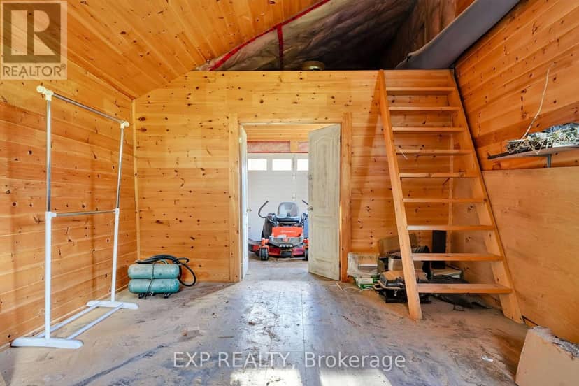 194 South Road — photo 13 of 40
