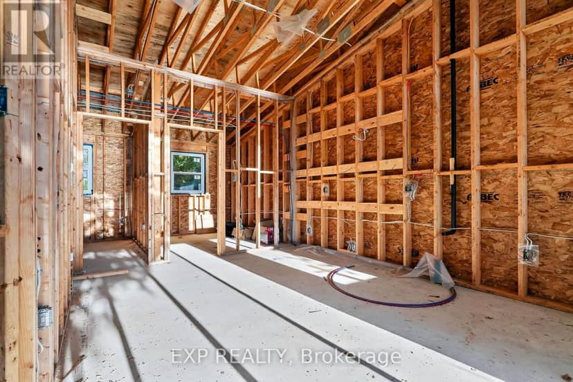 194 South Road — photo 15 of 40