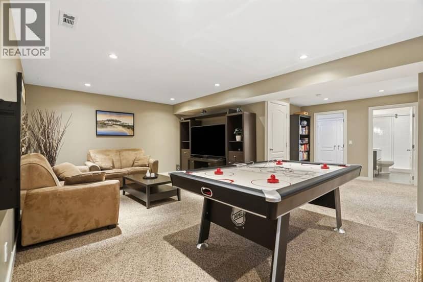 76 Crystal Green Drive — photo 36 of 40