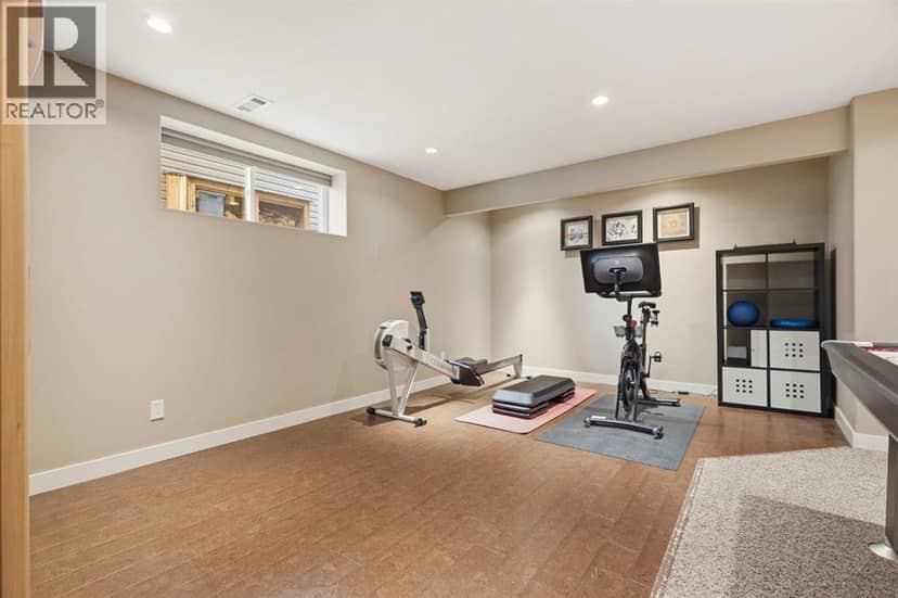 76 Crystal Green Drive — photo 34 of 40