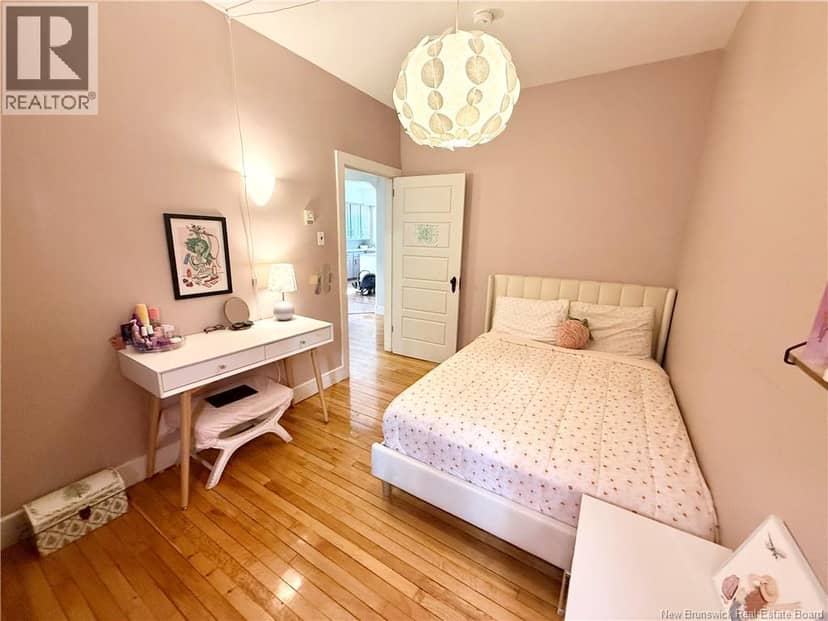 680 Bridge Street — photo 18 of 35