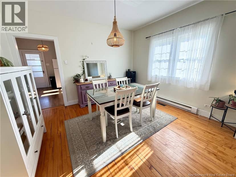 680 Bridge Street, Bathurst, photo 4